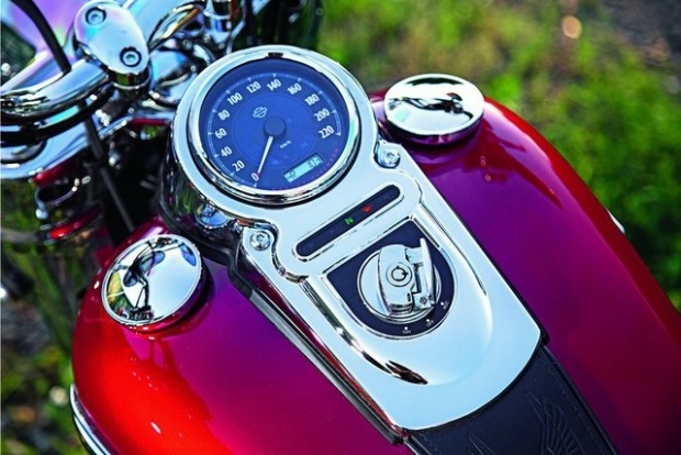 Harley-Davidson-Dyna-Switchback_3-620x414 (620x414, 148Kb)