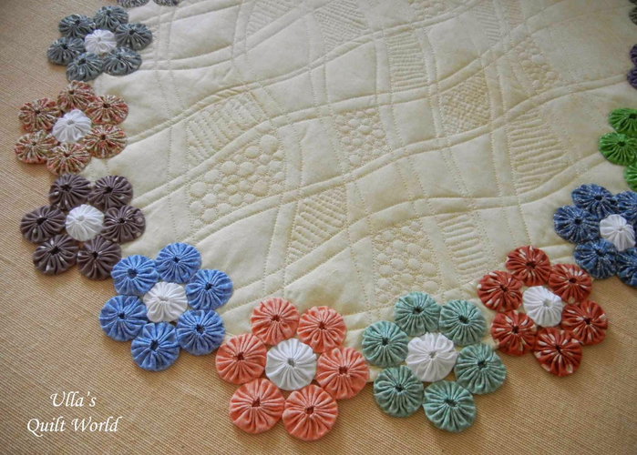 Цветочки Йо-Йо для пошива скатерти. Фото идея (4) (700x500, 402Kb)