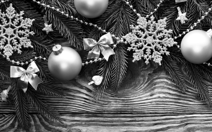 6985272-christmas-balls-gold-snowflakes-stars-branches-spruce-new-year (700x437, 242Kb)