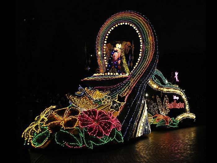 Disneyland-Paris-fantillusion2 (700x525, 338Kb)