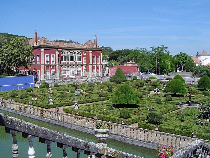 Сад при дворце маркиза Де Фронтейра2 (700x525, 338Kb)
