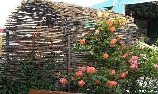 Плетёные заборы на даче своими руками