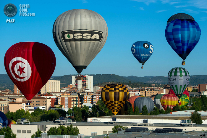 фестиваль воздушных шаров в испании фото 1 (700x466, 466Kb)