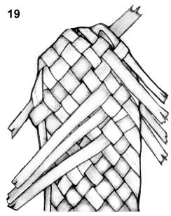 Плетем лапти из газетных трубочек (8) (244x308, 44Kb)