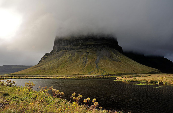 Iceland_Is_A_Miracle_Of_Nature_35 (700x457, 86Kb)
