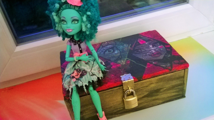 Monster High/3285014_MonsterHigh (700x394, 202Kb)