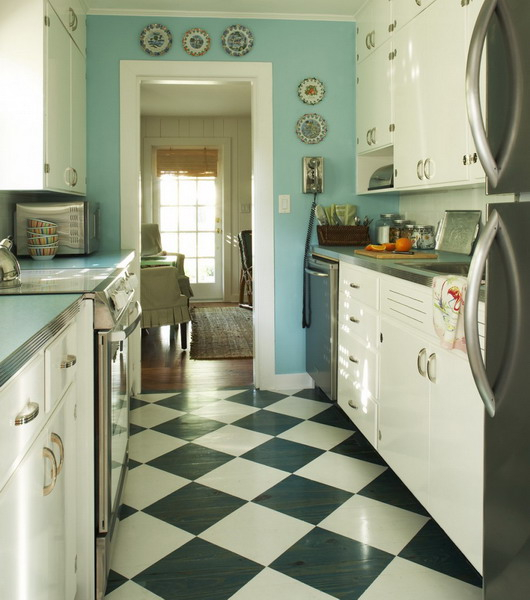 black-white-checkerboard-floors-tiles-in-small-kitchen6 (530x600, 215Kb)