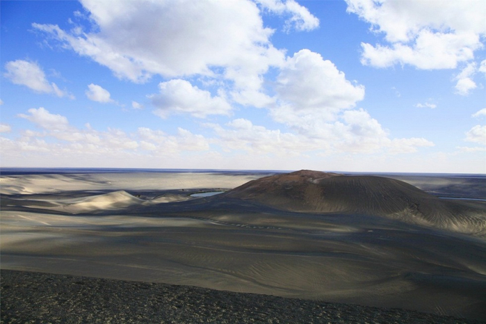 вулканический аози Вау-ан-Намус сахара 10 (700x466, 288Kb)