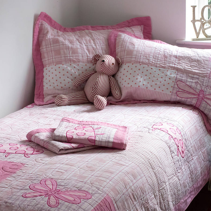 original_lily-patchwork-quilted-bedspread (700x700, 544Kb)