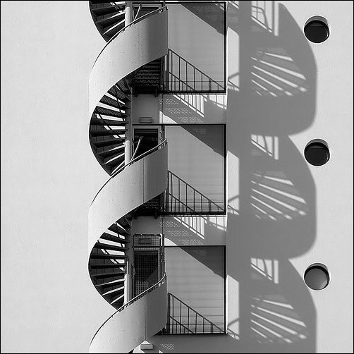 45 спиральных лестниц 43