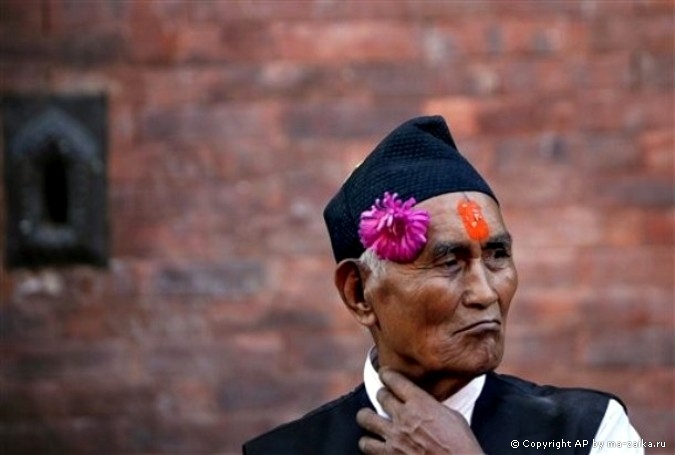 Пятнадцатидневный индуистский фестиваль Dashain в честь индусской богини власти Дурги.