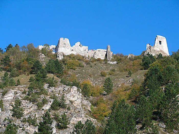 Чахтицкий замок (Cachtice castle) -замок Кровавой Графини. 68533