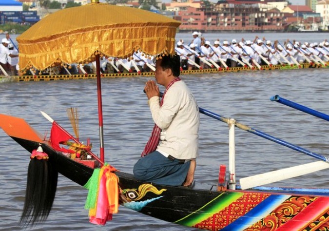 Фестиваль воды в Пномпене, 20 ноября 2010 года.