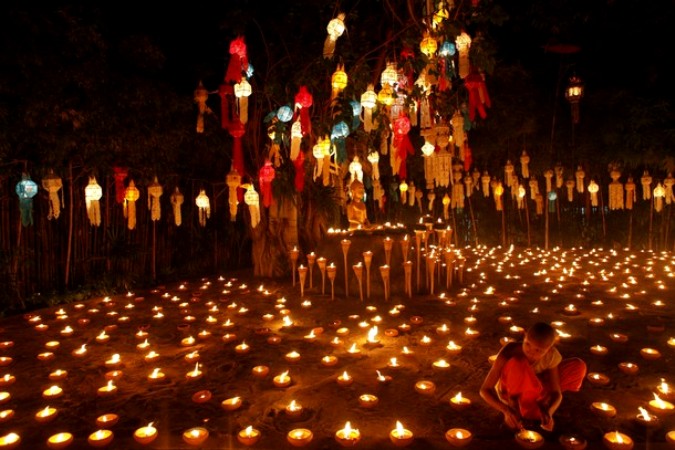 Loy Krathong фестиваль в Бангкоке, 21 ноября 2010 года.