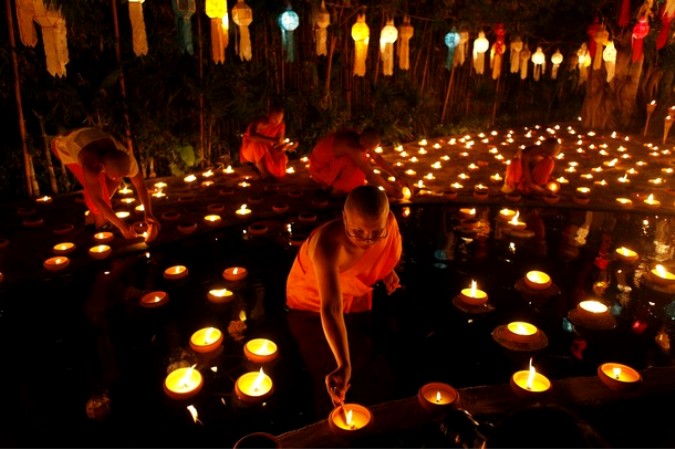 Loy Krathong фестиваль в Бангкоке, 21 ноября 2010 года.