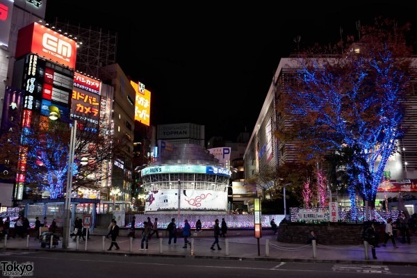 Рождественский Токио Shinjuku-Christmas-2010-089-600x400 (Shinjuku Station Christmas)