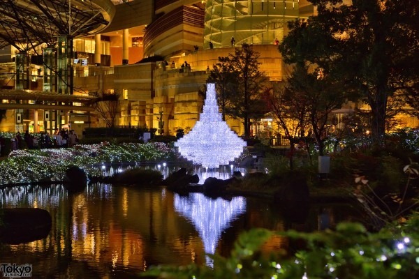 Рождественский Токио Roppongi-Christmas-2010-018-G2882-600x400 (Roppongi Hills Christmas Lights)