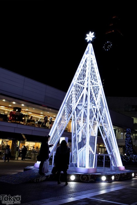 Рождественский Токио Shinjuku-Christmas-2010-003-600x900 (Shinjuku Christmas 2010)