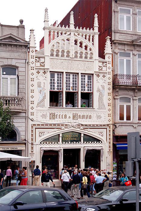 Livraria Lello - самый красивый книжный магазин в мире