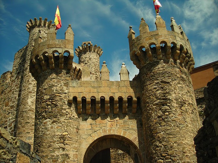 Понферрада (Castillo de Ponferrada) - Замок тамплиеров 86962