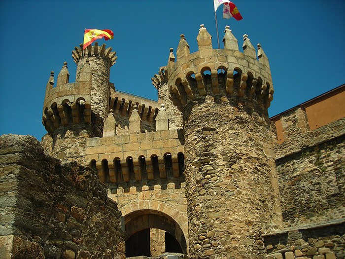 Понферрада (Castillo de Ponferrada) - Замок тамплиеров 23787