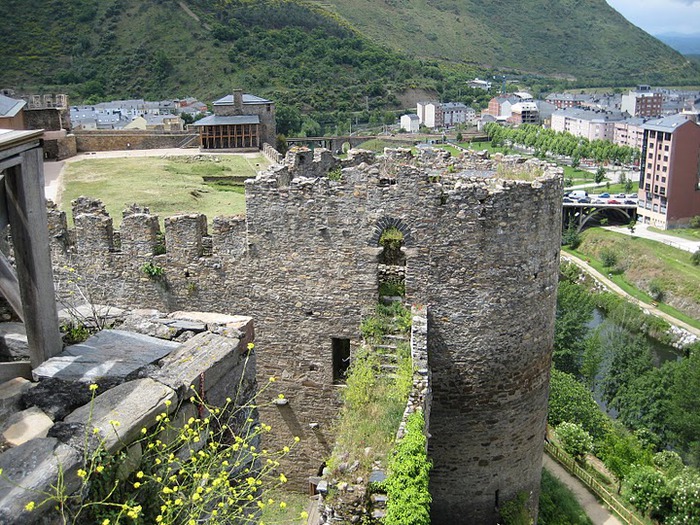 Понферрада (Castillo de Ponferrada) - Замок тамплиеров 87191