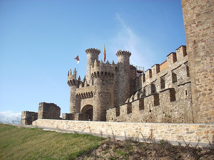 Понферрада (Castillo de Ponferrada) - Замок тамплиеров 73243