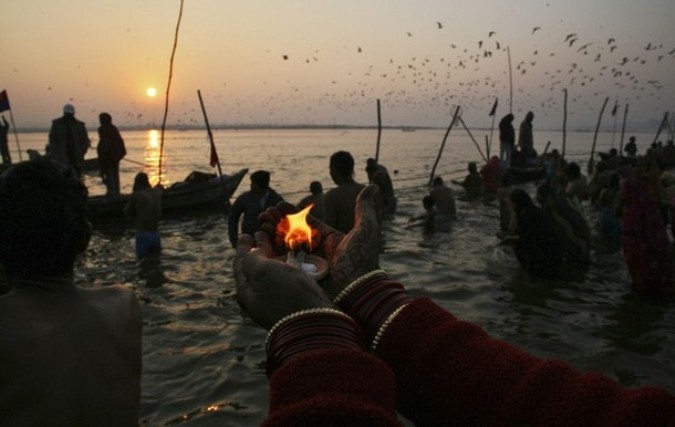 Магх Мела фестиваль (Magh Mela festival) в Аллахабад, 2 февраля 2011 года.