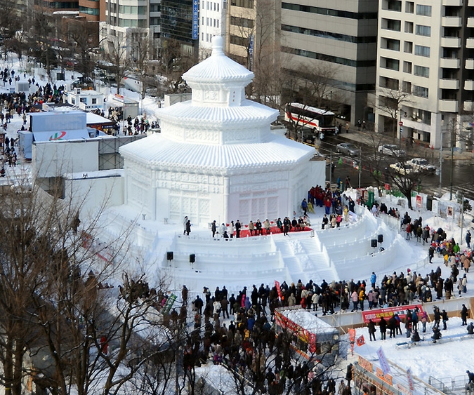 62-ой фестиваль снега в Саппоро (62nd snow festival in Sapporo), 7 февраля 2011 года.