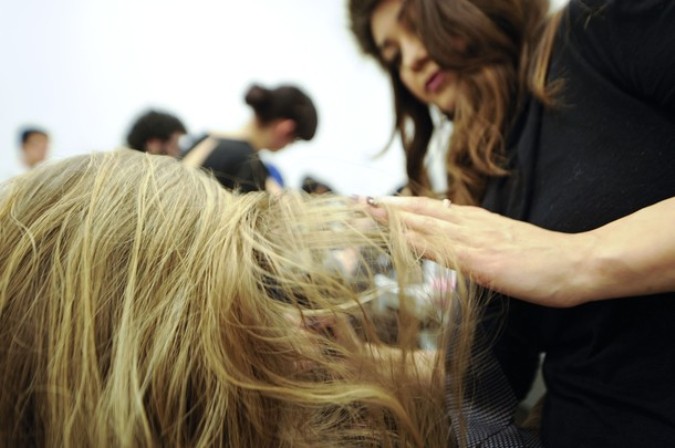 Искусство волос  Шу Уемура у Джонатана Симхай 2011 (Shu Uemura Art of Hair at Jonathan Simkhai Fall 2011 ), Zach Feuer Gallery, Нью-Йорк, 10 февраля 201 года.