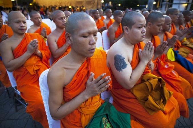 Магха Пуджа (Magha Puja) в Бангкоке, Таиланд, 18 февраля 2011 года.