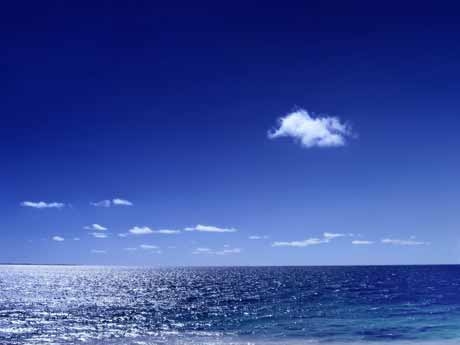 Синий цвет моря не зависит от цвета неба