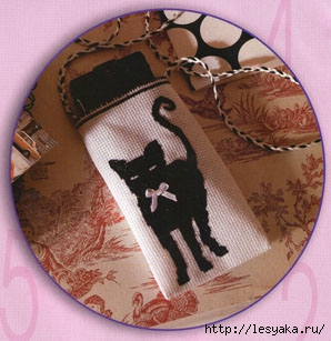 Чехлы для телефона с кошками (вышивка) 