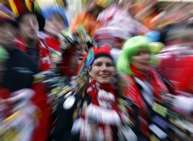 День старухи в Кёльне (Old Women's Day in Cologne), Германия, 3 марта 2011 года.