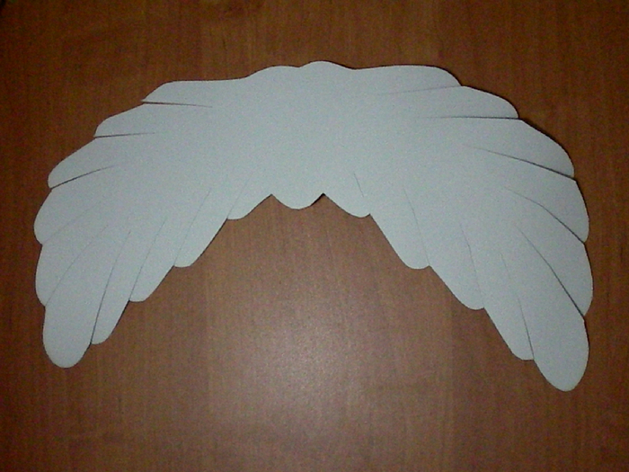 Как сделать маленькие крылья из бумаги