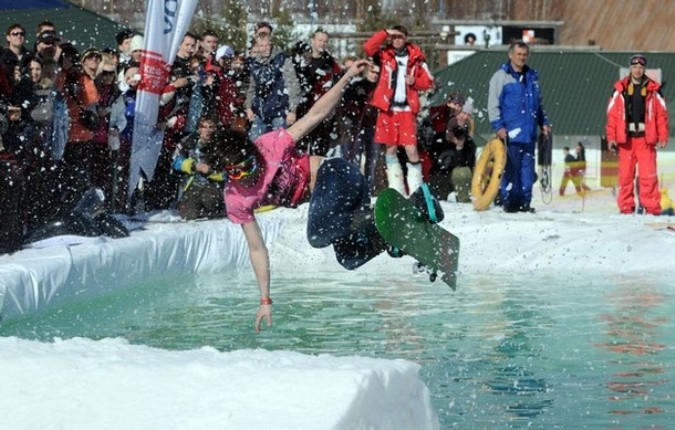 Райдеры приняли участие в Red Bull Jump аnd Freeze festival неподалёку от Санкт-Петербурга./2270477_43 (675x430, 105Kb)