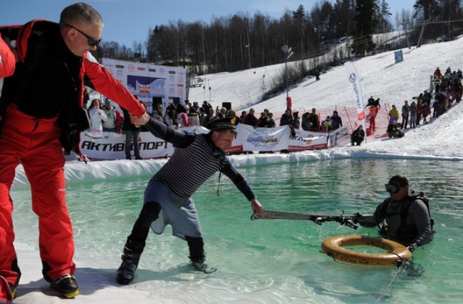 Райдеры приняли участие в Red Bull Jump аnd Freeze festival неподалёку от Санкт-Петербурга./2270477_52 (675x444, 102Kb)