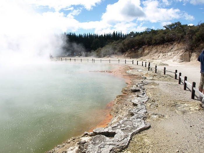 Священные Воды, или “Wai-O-Tapu” в Новой Зеландии. 45115