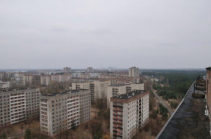 Чернобыльская АЭС имени В.И. Ленина (современные фотографии) Chernobyl19 (700x463, 46Kb)