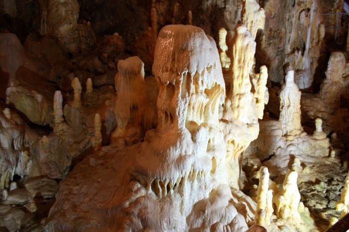 Медведь Пещера в селе Chiscau - Румыния - Bears' Cave, Chiscau, Romania, 42020