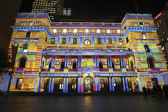 Яркий Сидней (Vivid Sydney), Австралия, 26 мая 2011 года./2270477_823_1_ (675x449, 281Kb)