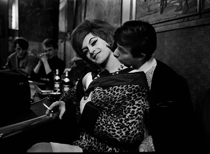 Парижские проститутки 1950-х годов. Ночная жизнь Франции 12 (700x515, 69Kb)