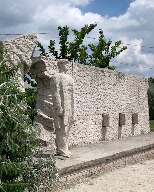 Памятники советского прошлого в Будапеште - Szoborpark 72853