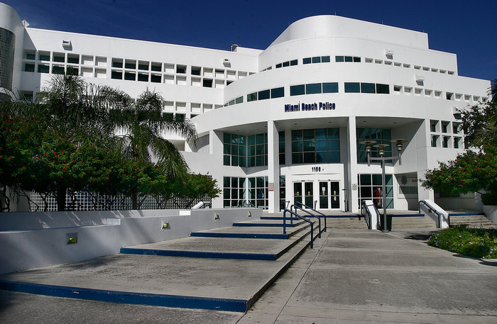 All sizes Miami Beach Police Station Flickr - Photo Sharing! (700x457, 556Kb)