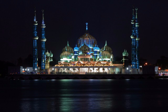 Кристальная мечеть в Малайзии - Crystal Mosque20 (640x426, 158Kb)