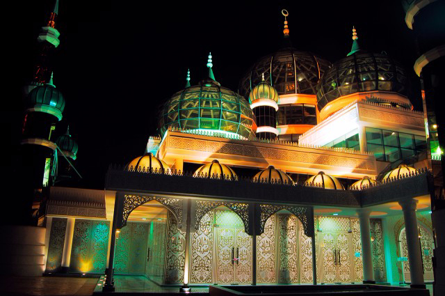 Кристальная мечеть в Малайзии - Crystal Mosque21 (640x425, 312Kb)