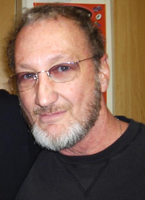 Robert_Englund_in_Gothenburg_12-13_March_2005 (507x700, 35Kb)