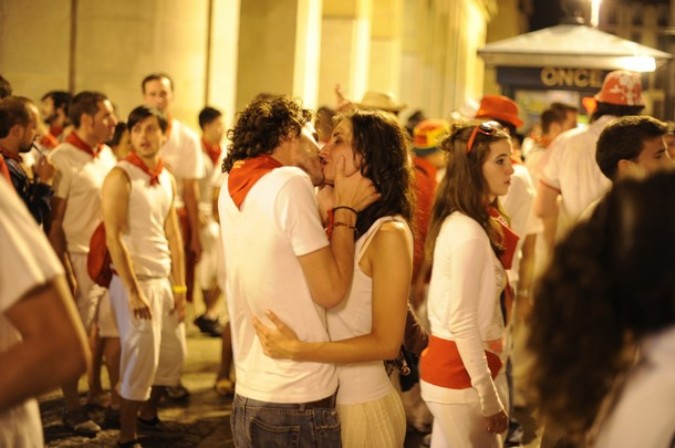 Сан-Фермин фестиваль в испанской Памплоне, 9 июля 2011 года./2270477_617 (675x448, 76Kb)