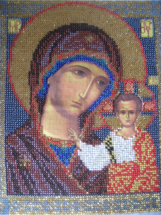 Вчера закончила вышивку иконы бисером в подарок - Богородица Милующая.  Начала ещё в прошлом году...