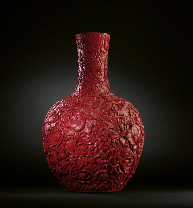 Red Chinese vase